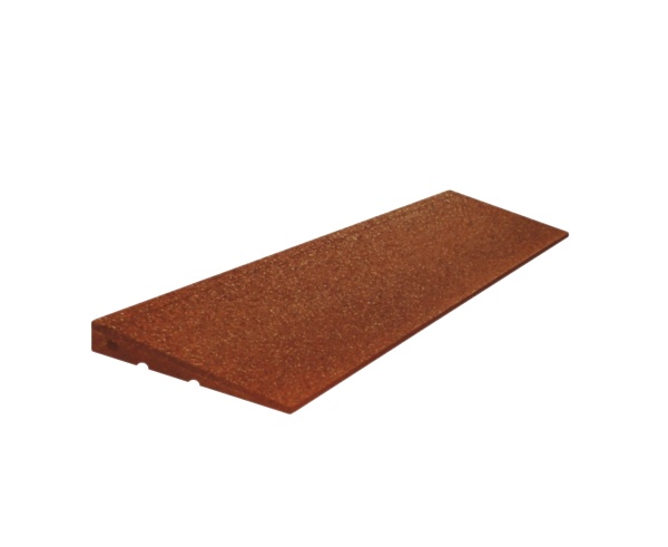 Rubber curbs with bevelled edge